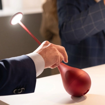Zafferano επαναφορτιζόμενο φωτιστικό Dondolina table lamp Κόκκινο