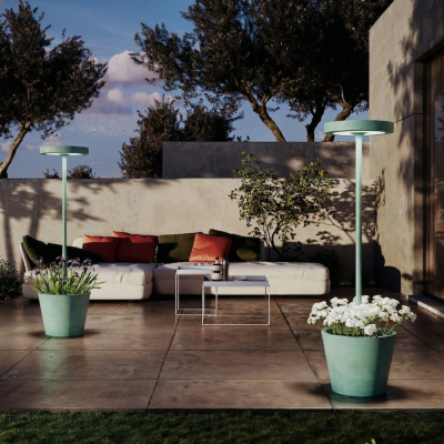 Zafferano επαναφορτιζόμενο φωτιστικό Poldina Reverso Solar L RF floor lamp Βεραμάν