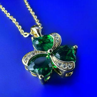 Κολιέ με κρύσταλλα Swarovski