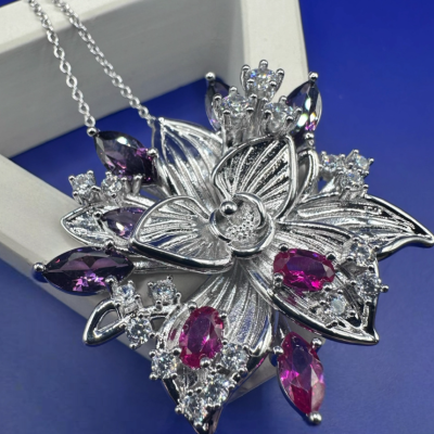 Κολιέ με κρύσταλλα Swarovski