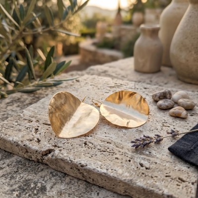 Χειροποίητα Κρεμαστά Σκουλαρίκια GREKAS JEWELRY – Κυματιστό Πέταλο σε Χρυσό