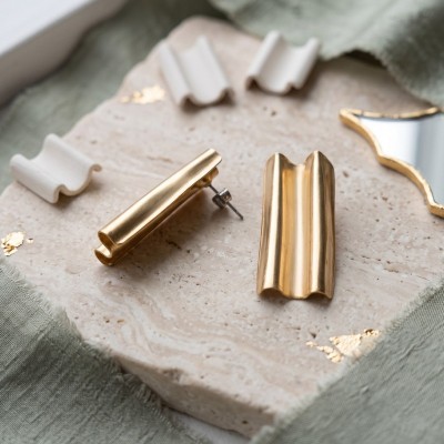 Χειροποίητα Σκουλαρίκια GREKAS JEWELRY – Αρχιτεκτονική Πτύχωση σε Χρυσό