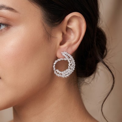 Σκουλαρίκια Ear Climbers / Spiral Wreath με Λευκούς Κρυστάλλους – GREKAS JEWELRY