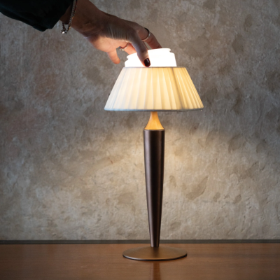 Zafferano Επιτραπέζιo Φωτιστικό LED Flaminia table lamp Μπρονζε απόχρωση